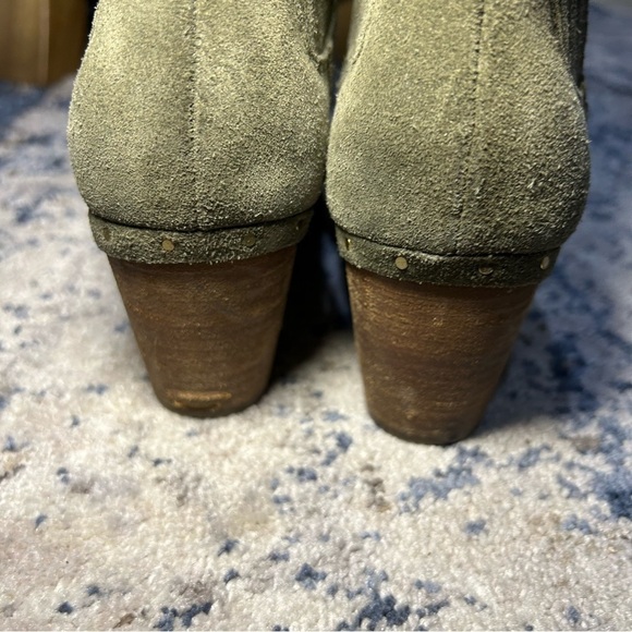 Steve Madden Olive Green Tipler Suede Heeled Ankle Boots Size 5.5 - Picture 7 of 11